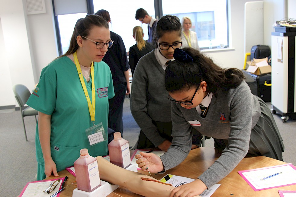 College gives students an insight into the human body thanks to Medical Mavericks workshops