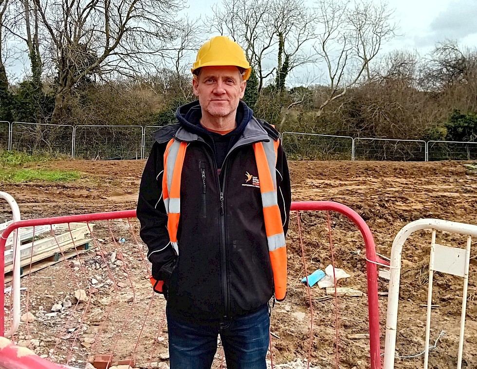 Guiding Apprentices to Success: The Impact of a Skilled Assessor