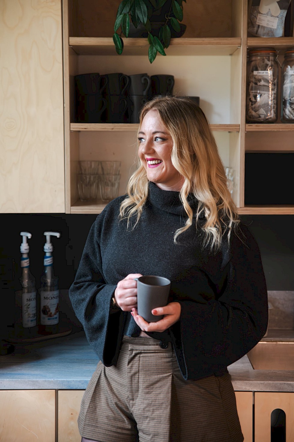 I travel the world and write for a living: Here's how I set up my business after an internship at Vogue magazine