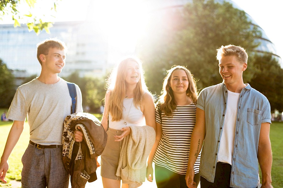 If I Had a Summer Between GCSEs and Starting College, Here’s How I’d Spend It (And Why)