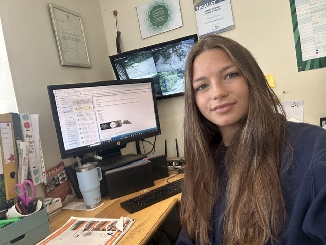 “Learning in the Real World Made More Sense to Me” – Why Zara Chose a Business Administration Apprenticeship